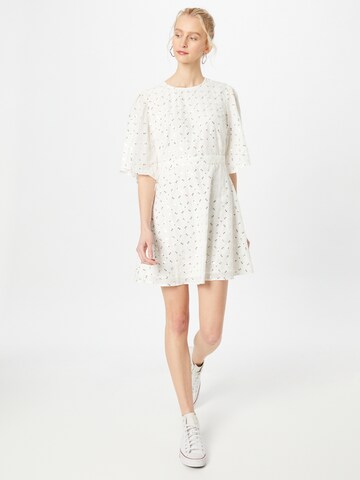 Traffic People - Vestido 'Misty' em branco