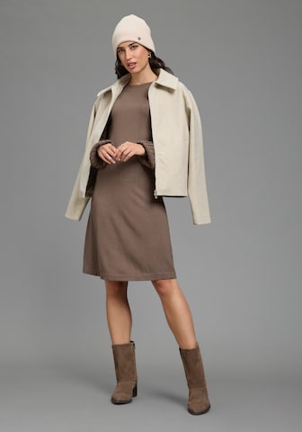 LAURA SCOTT Strickkleid in Braun