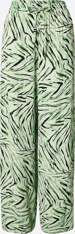Essentiel Antwerp Loosefit Παντελόνι 'BORANGE' σε πράσινο: μπροστά