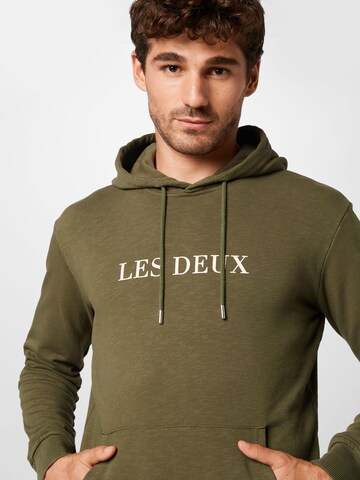 Les Deux Sweatshirt in Groen