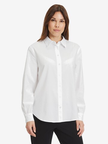 Betty Barclay Blouse in White: front