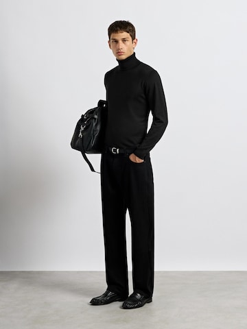 Burocs Sweater in Black