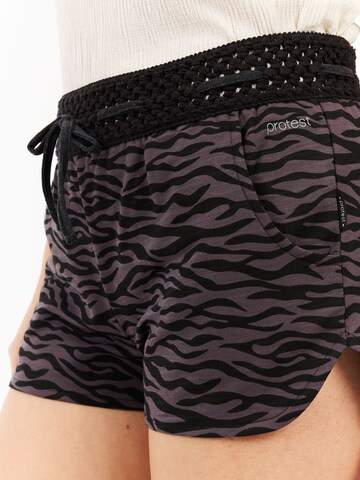 PROTEST Regular Hose 'PRTFlowery 25'‌‌‌‌‌‌ in Schwarz