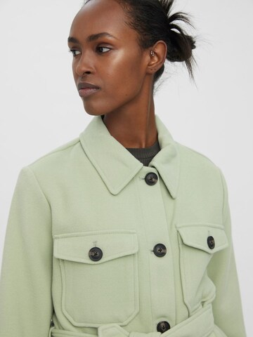 VERO MODA Tussenmantel 'Cala' in Groen