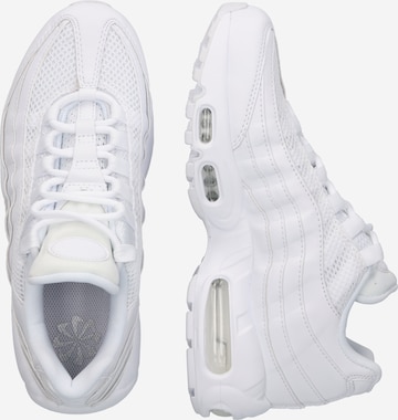 Baskets basses 'Air Max 95' Nike Sportswear en blanc