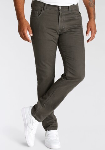 PIONEER Regular Jeans in Green: front