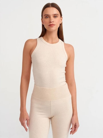 Dilvin Blouse in Beige: front