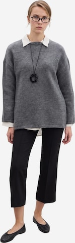 MANUKA Sweater in Grey: front