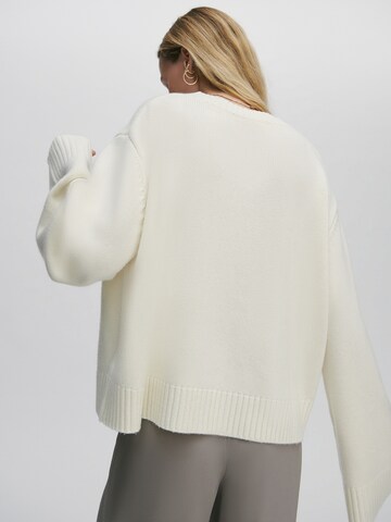 Pull-over 'Franka' ABOUT YOU x Marie von Behrens en blanc