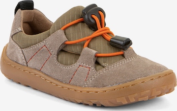 Froddo Beach & Pool Shoes in Brown: front