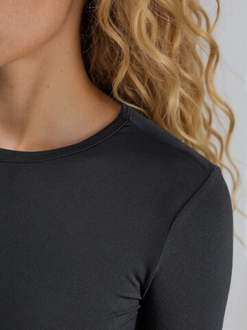 Busem Shirt in Black