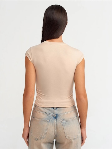 Dilvin - Camisa 'T-Shirts' em bege
