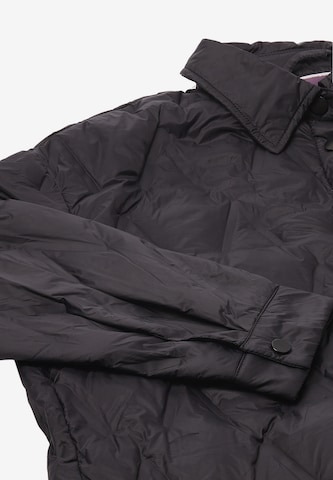 MYMO Демисезонная куртка в Черный