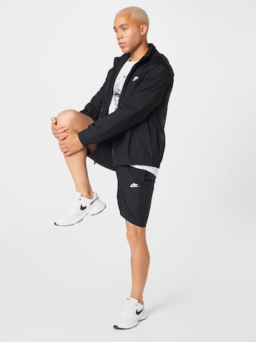 Nike Sportswear - Chaqueta funcional 'Nike Sportswear' en negro