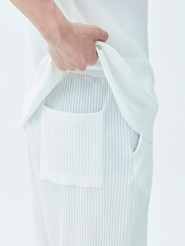 Loosefit Pantalon VAMOS CLO en blanc