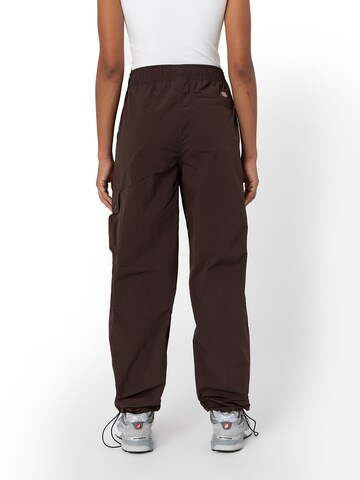 DICKIES Loosefit Cargo nadrágok - barna