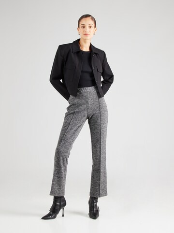 Regular Pantaloni de la MORE & MORE pe negru