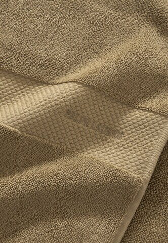 Ralph Lauren Home Towel 'AVENUE' in Gold