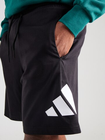 ADIDAS SPORTSWEAR Szabványos Sportnadrágok - fekete