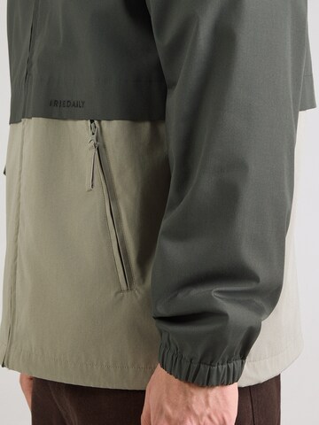 Iriedaily Between-season jacket 'Segeltoern' in Green