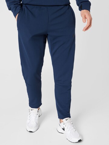 regular Pantaloni sportivi di NIKE in blu: frontale