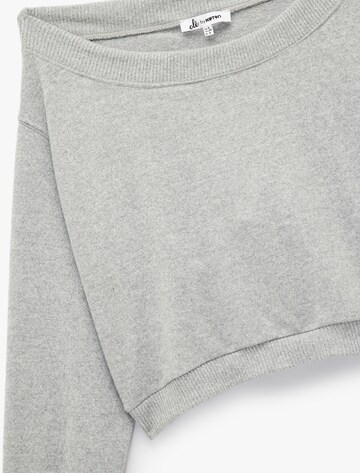Koton Pullover in Grau