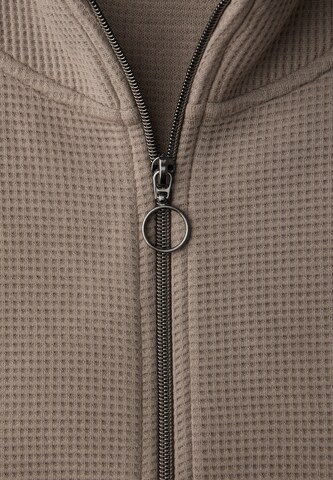 STREET ONE Sweatjacke in Braun