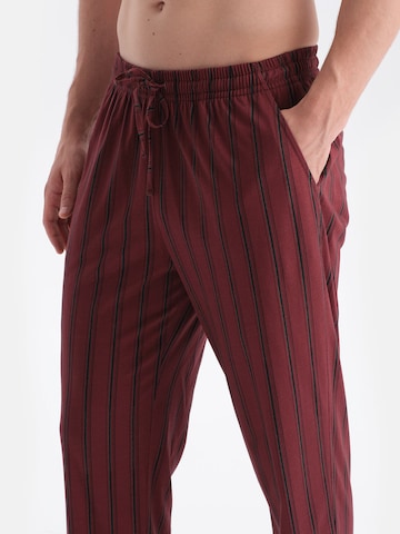 Dagi Dolga pižama | rdeča barva