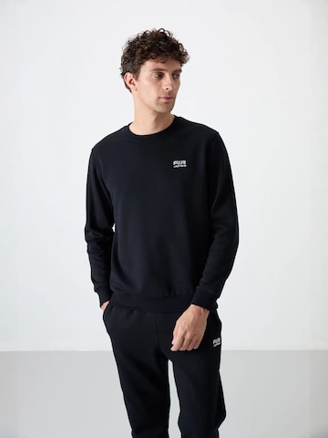 Tommy Life Joggingpak in Zwart