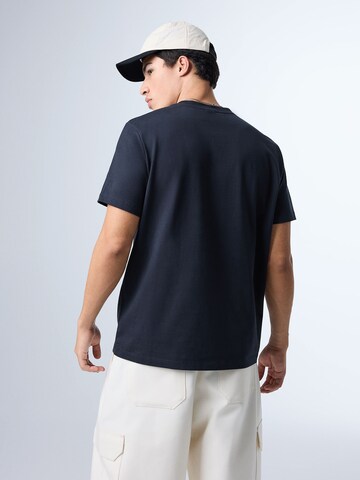 T-Shirt Bershka en bleu