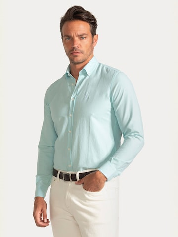 Williot Regular fit Button Up Shirt in Green: front