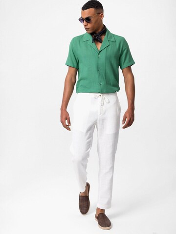 Coupe regular Chemise 'Manama' Antioch en vert