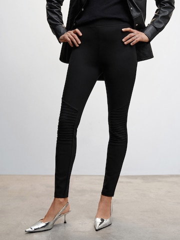 MANGO Skinny Leggings 'FREDDIE' - fekete: elől