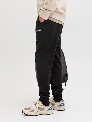 JACK & JONES Tapered Παντελόνι 'JPSTGORDON' σε μαύρο