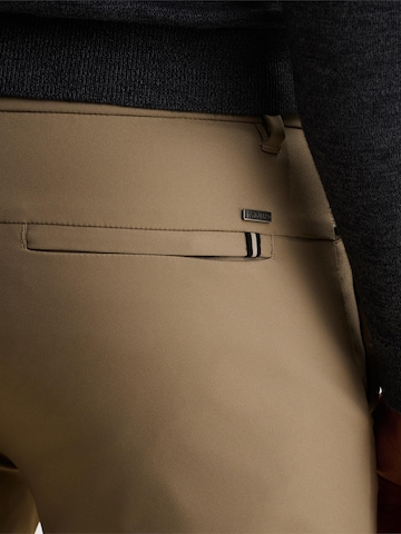 VANGUARD Slimfit Chino 'V12 slim fit chino' in Wit
