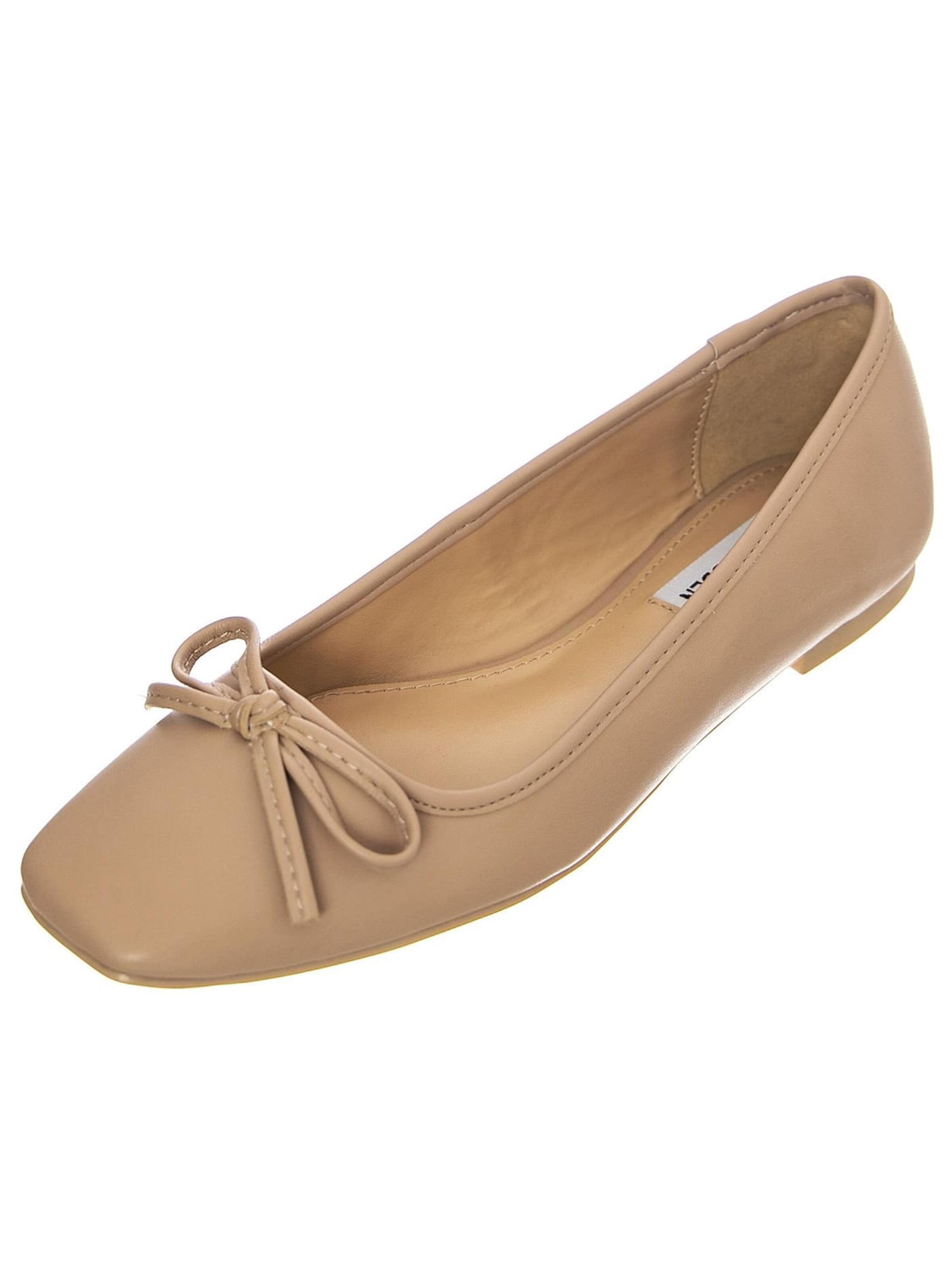 STEVE MADDEN Baleriny 'Womens Queenly Nude Flat Shoes' w kolorze różowy: przód
