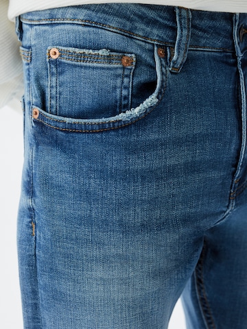 Pull&Bear Skinny Jeans in Blau