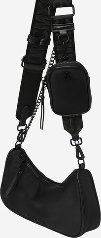 STEVE MADDEN Skuldertaske 'BVITAL' i sort: forside