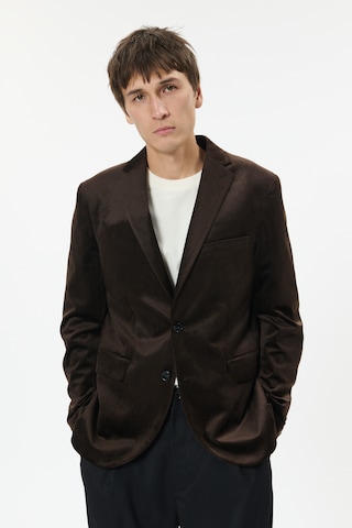 Matinique Regular fit Colbert 'MAgeorge' in Bruin: voorkant