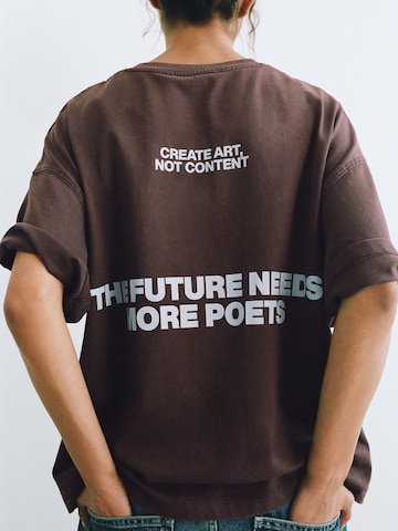 Pull&Bear Свободна дамска риза в кафяво: отпред