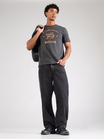 MUSTANG Koszulka 'Austin' w kolorze czarny