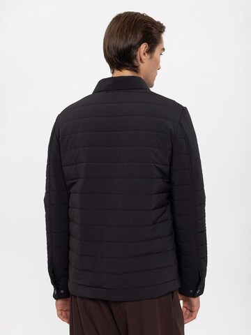 Antioch Jacke in Schwarz