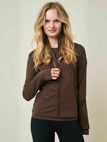 T-shirt ' Alma ' Copenhagen Cartel en marron : devant