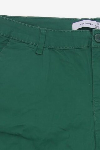 Reserved Shorts in L in Green