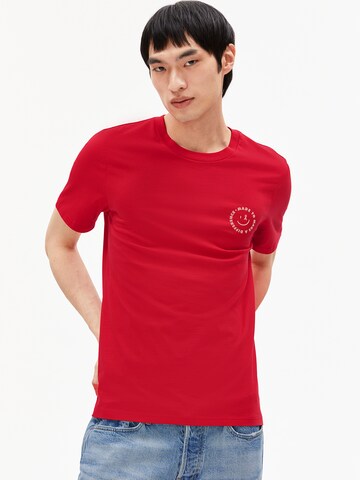 ARMEDANGELS T-Shirt JAAMES SMILEY (GOTS) in Rot: Vorderseite