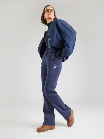 Abercrombie & Fitch Разкроени Панталон в синьо