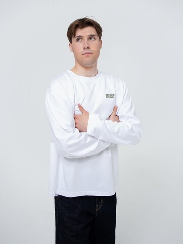 BAYSIDE BOUND Oversized shirt 'THE BAYSIDE UNISEX LONGSLEEVE' in White