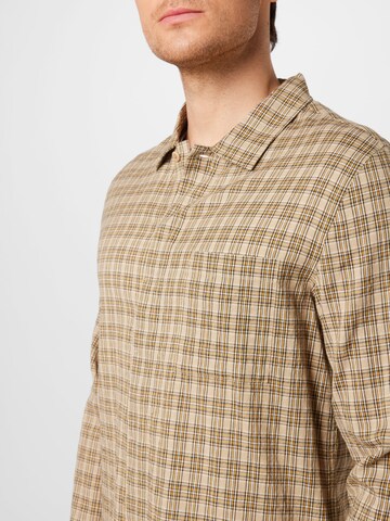 Folk - Comfort Fit Camisa em bege