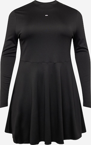 Tommy Jeans Curve Dress in Black: front