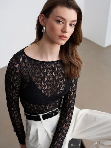 Dilvin Shirt in Black